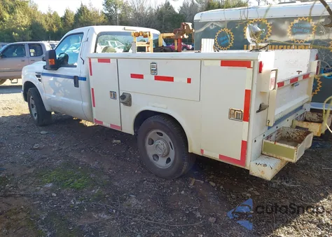 2008 Ford F-350 Xl/Xlt z USA, uszkodzony, nr VIN 1FDSF30548EB94367